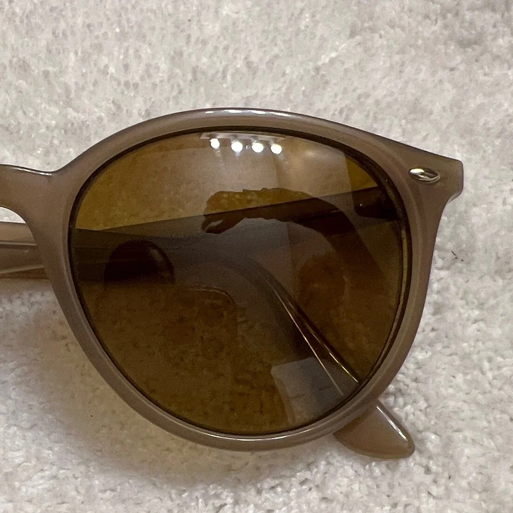 Ray-Ban RB  opal beige brown gradient dark  Sunglasses